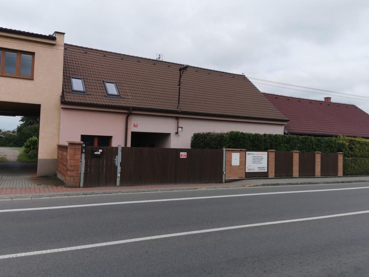 Apartmany Svitkov 79 Pardubice Exterior photo