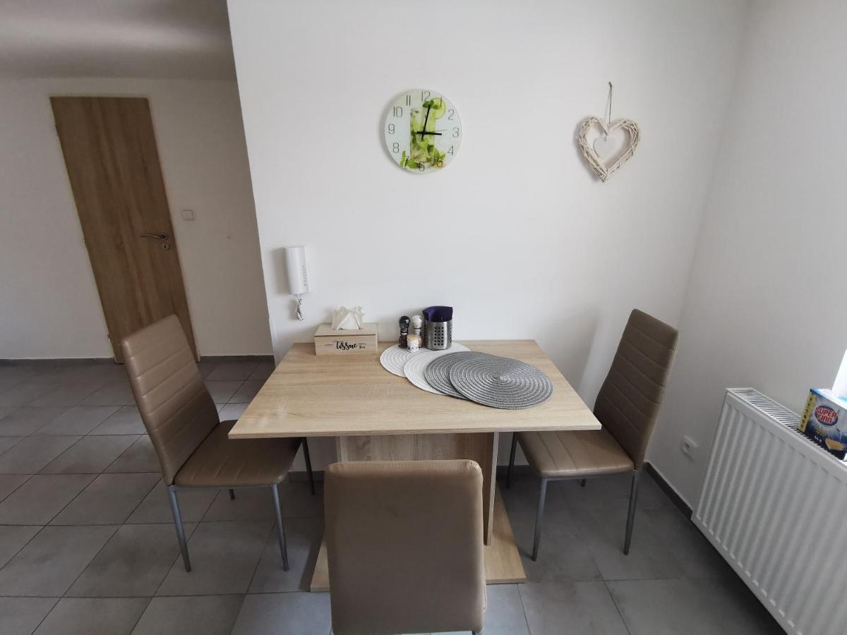 Apartmany Svitkov 79 Pardubice Exterior photo